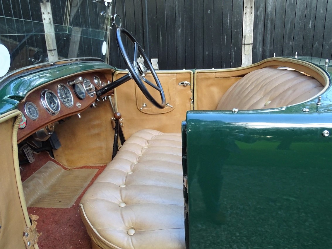 1925 Bentley interior